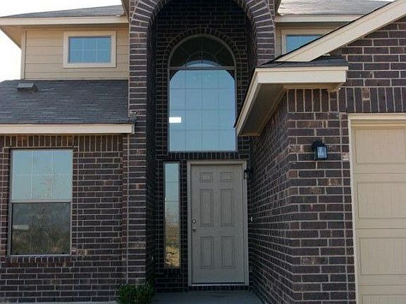 2nd image of 626 Kingbird Pl