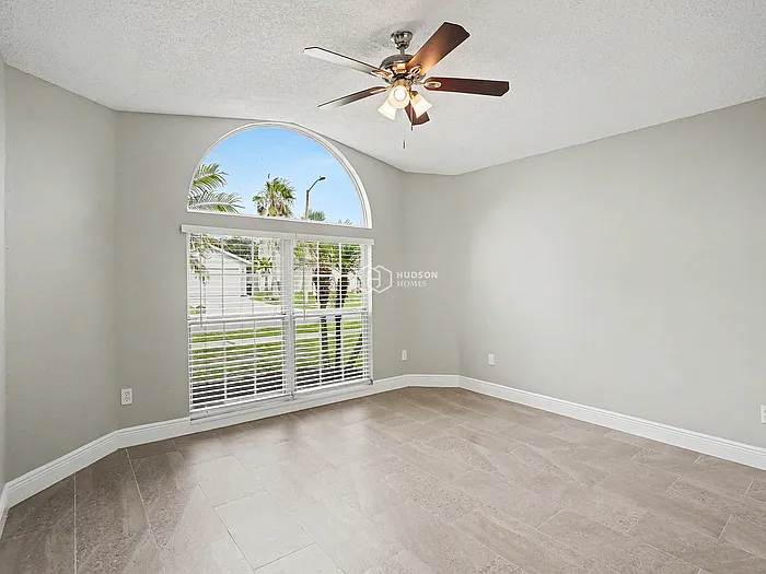 11220 Huxley Ave — Photo 12