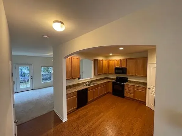 705 Keystone Park Dr, Morrisville, NC