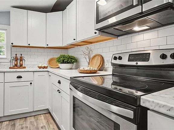 2nd image of 501 Apple St