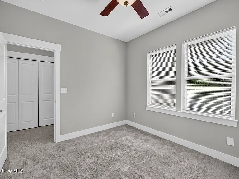 636 Brunswick St — Photo 18