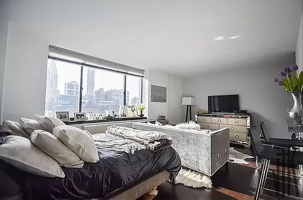 Rented by Compass | media 2