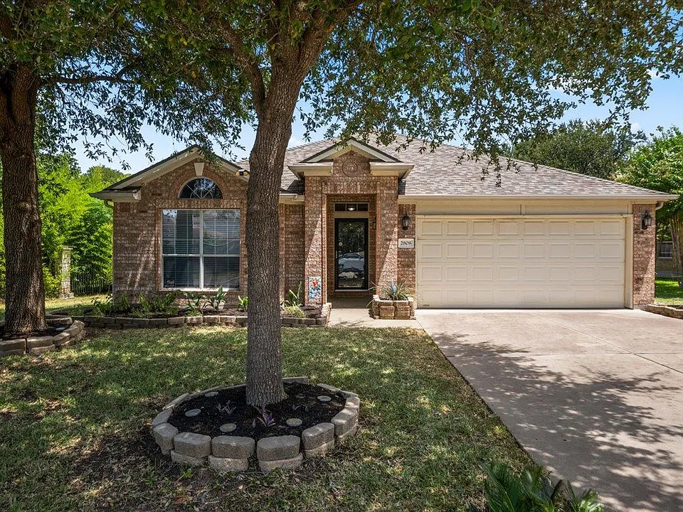 2808 Barefoot Ln