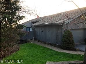 2nd image of 410-80 Bramble Ln