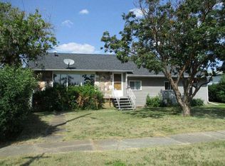 200 6th Ave S, Manning, AB T0H2V0