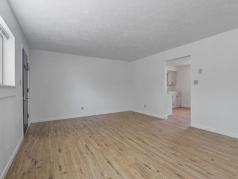 1524 Laprele St #1-4 — Photo 8