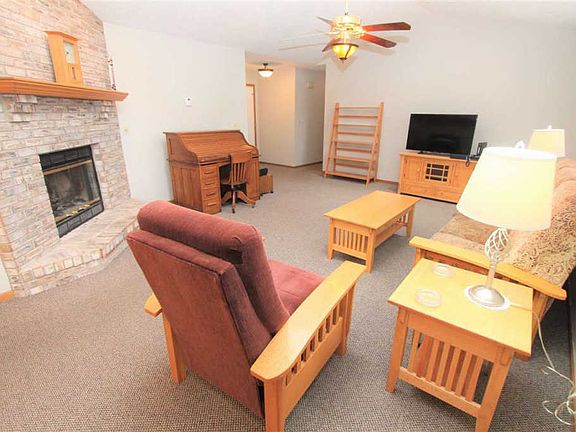 4th image of 224 Penridge Ln