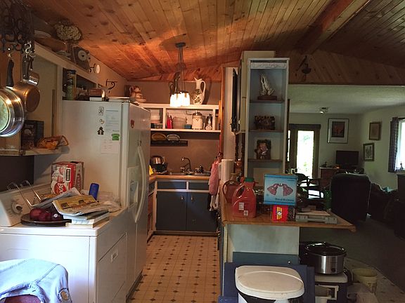 Kitchen/knotty pine ceiling