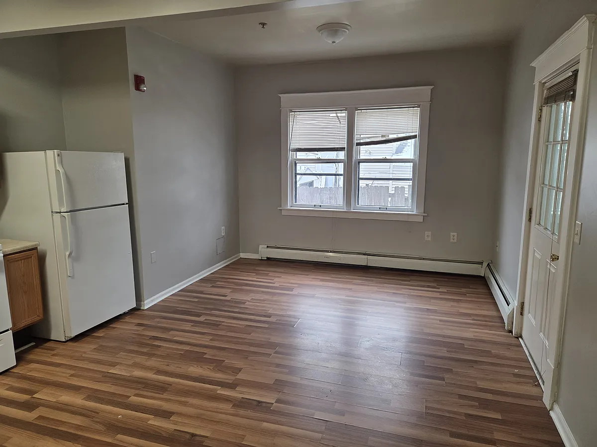 Building Photo - 1016 Washington Ave #1