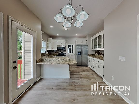 4th image of 229 Blair Dr