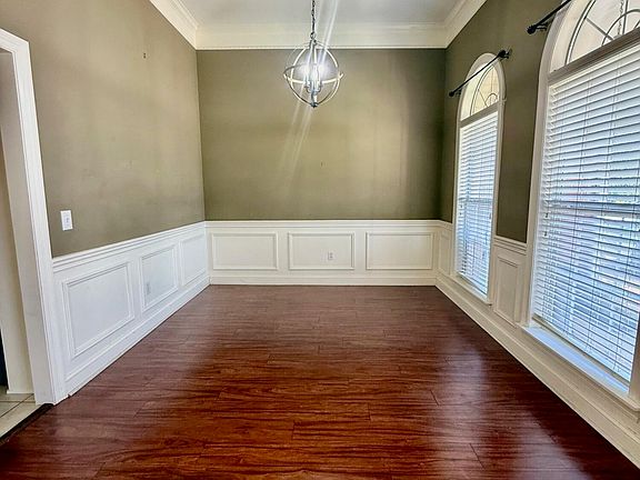 4th image of 431 Wildberry Cir