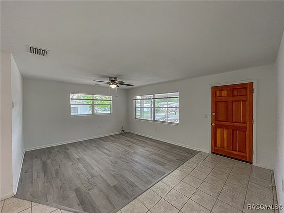 5th image of 4 N Lee St