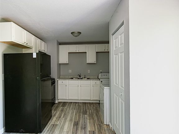 5th image of 1607 Williamsburg Dr