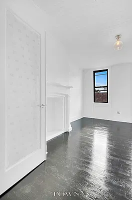 Rented by Town Residential | media 15