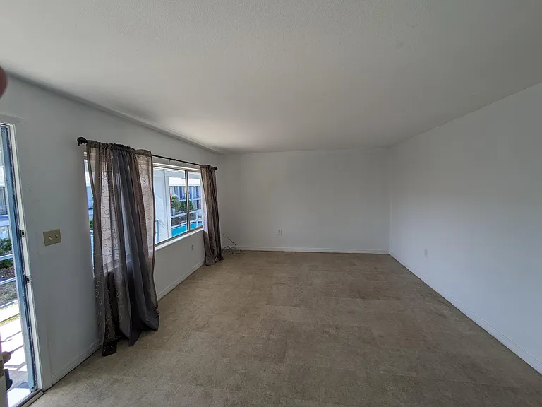 140 Minna Ln #202 — Photo 5