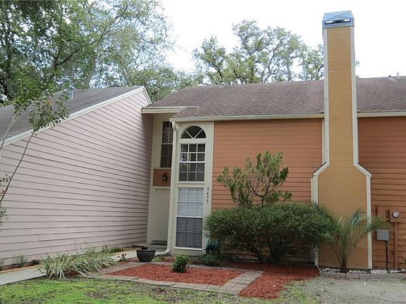 3rd image of 9495 Forest Hills Cir
