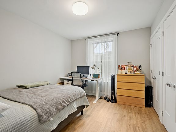 3rd image of 3801-3809 N Hamilton Ave #1