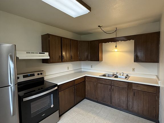 2nd image of 3712 Swenson Ave #3