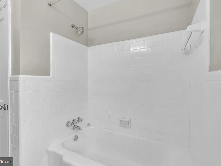 5520 Sagra Rd — Photo 20