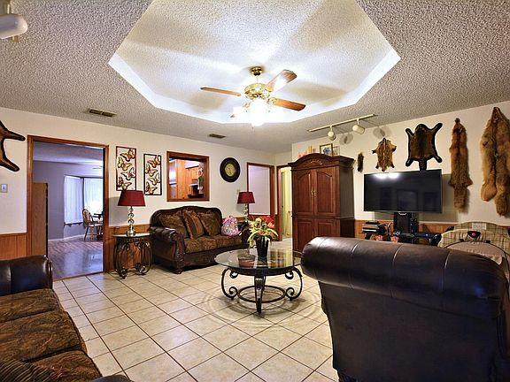 5th image of 6828 Hyden Ave