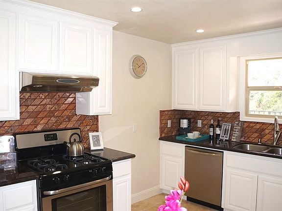 2nd image of 6150 Oakdale Ave