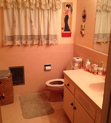 Upstairs bathroom