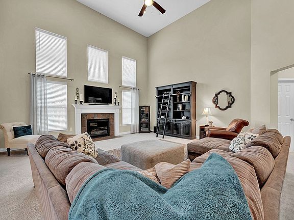 5th image of 3419 Elbert Dr
