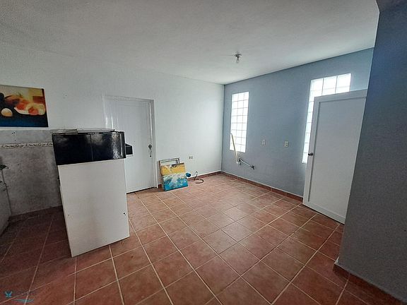 3rd image of 1 Camino Rafael De Ests