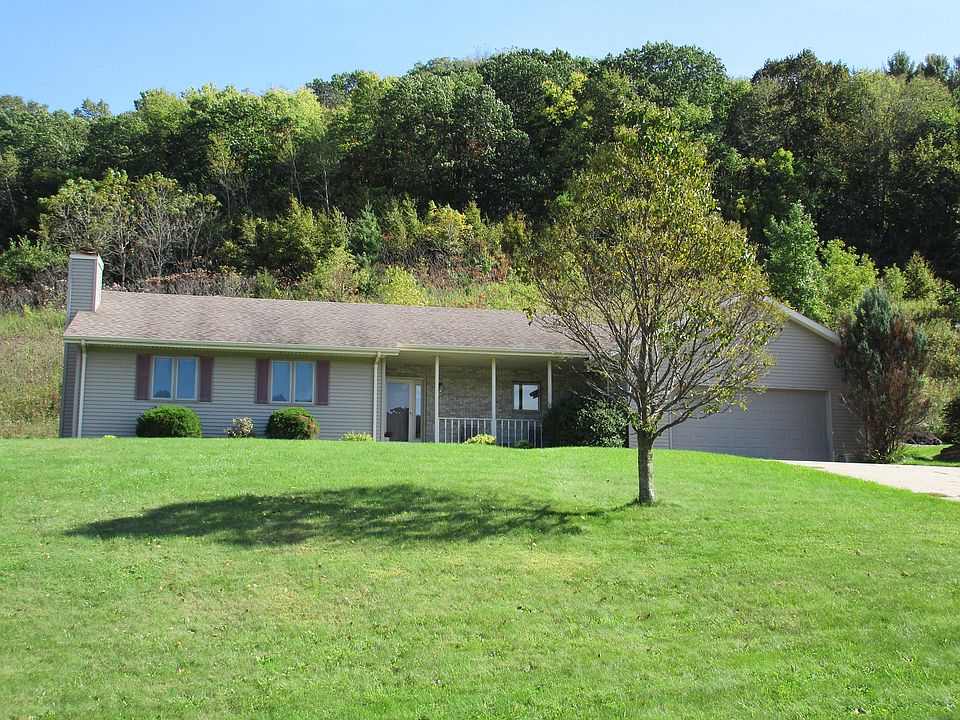 2nd image of 240 Red Apple Dr