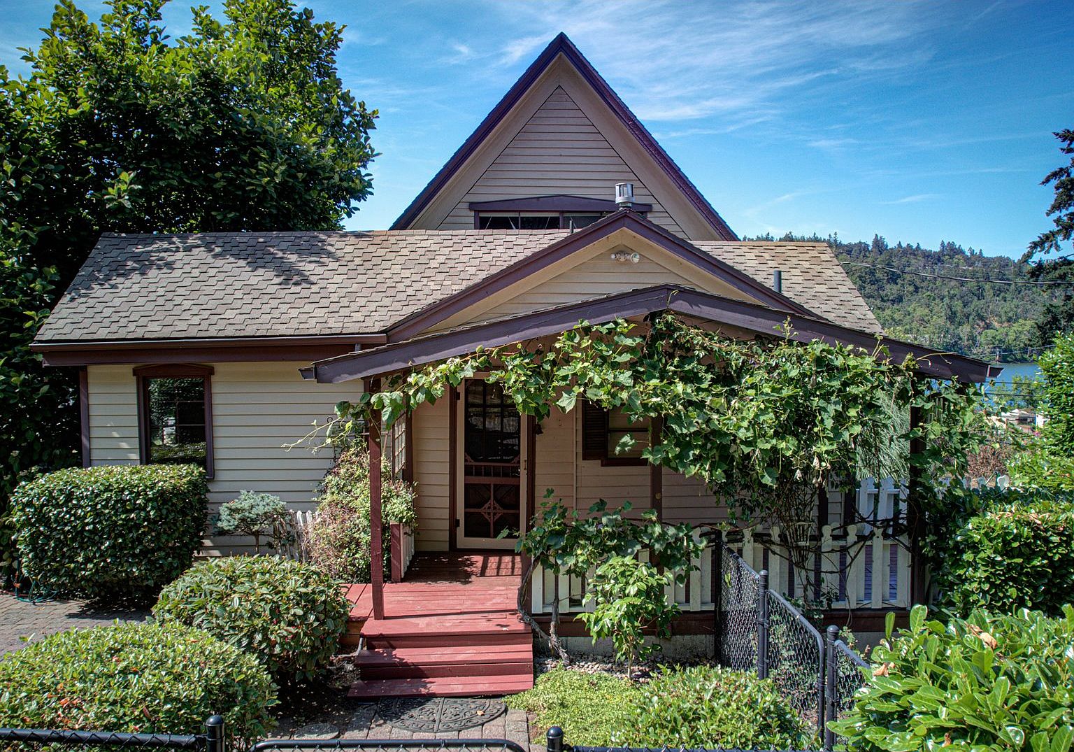 902 3rd Ave, Oregon City, OR 97045 Zillow