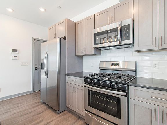 3rd image of 413 W Berks St #3