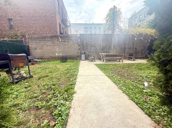 203 Rochester Avenue image 13 of 16