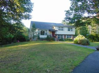 7 Dunnington Way, Bedford, NH 03110