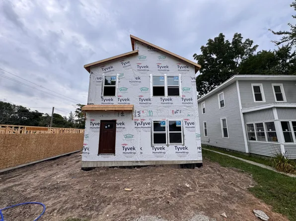 1125 W Grand Ave, Muskegon, MI 49441
