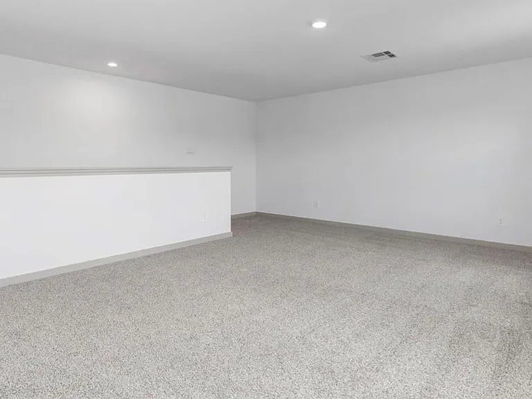 1039 Great Barracuda Ln — Photo 32