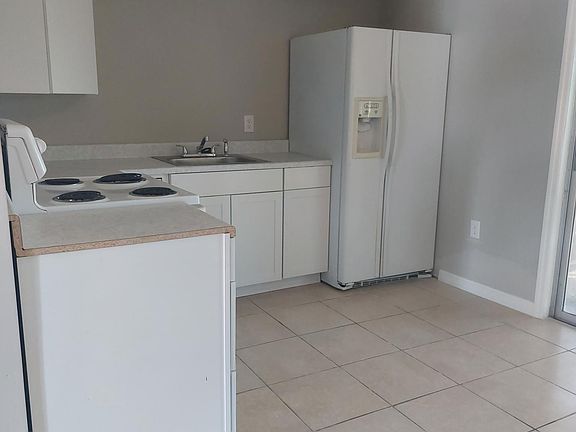 3rd image of 16907 Juanita Ave #0
