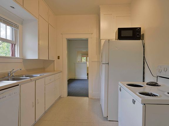4th image of 1163 Lincoln Pl