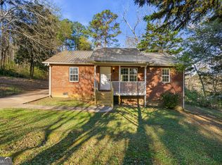 203 Terrier Dr, Calhoun, GA 30701