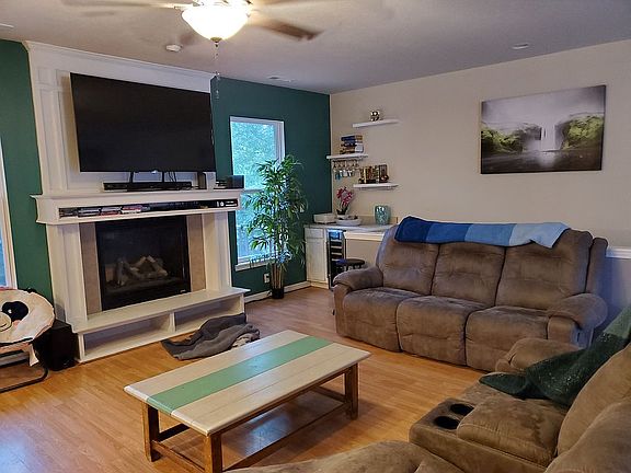 Living room upstairs 