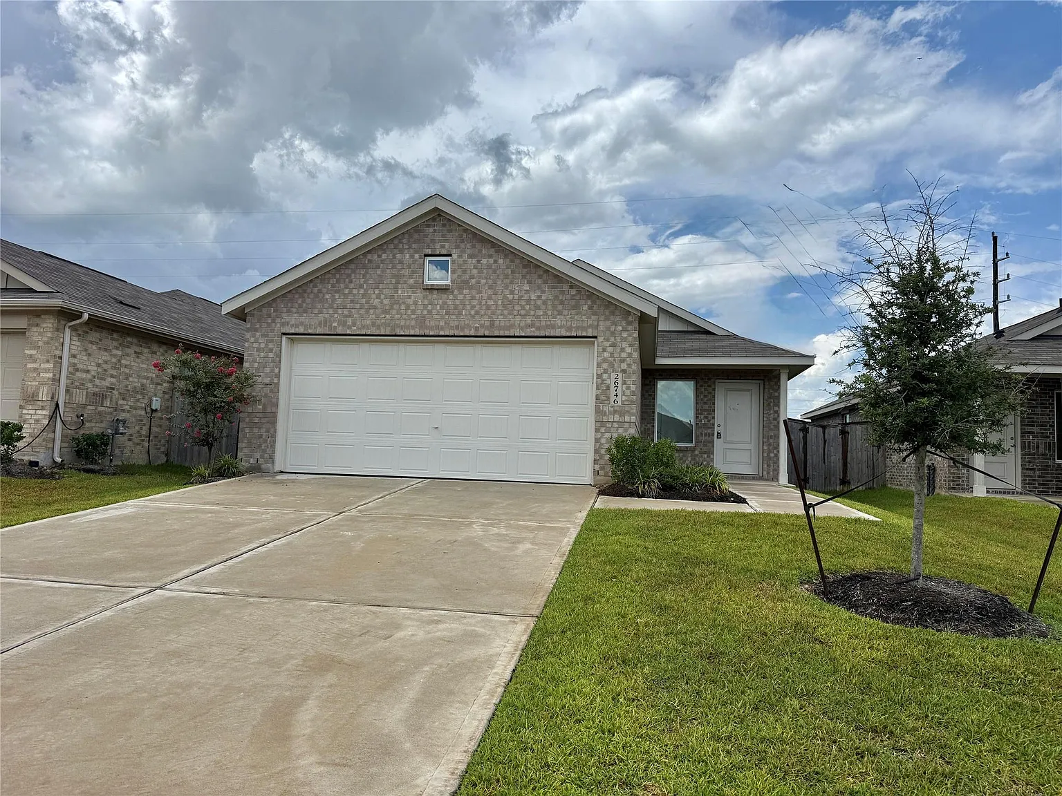 3 bed, 2.0 bath, 1470 sqft, $1,950 — Photo 1