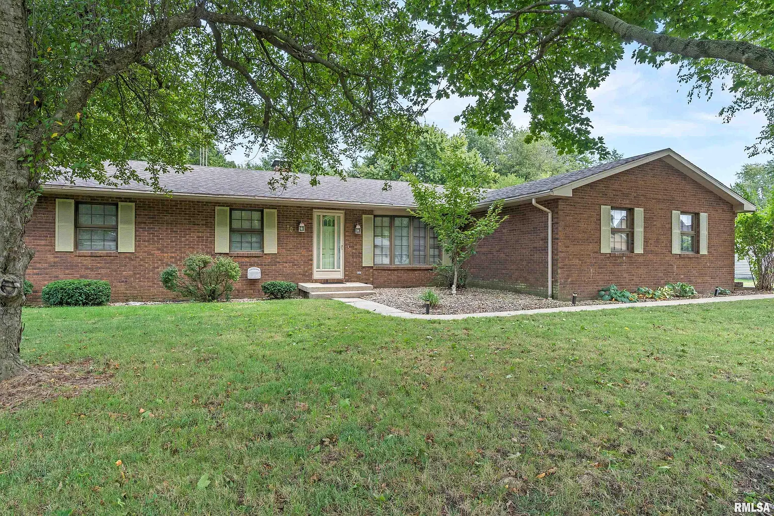 410 S 8th St photo 1