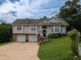 5733 Riley Rd, Ooltewah, TN 37363