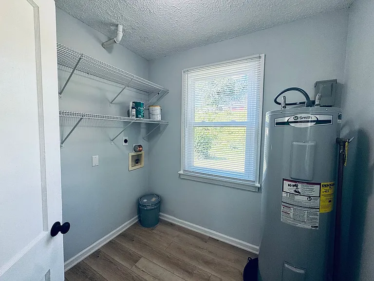 1307 Fort Manor Dr — Photo 10