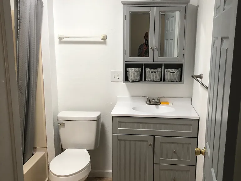 1820 Saint Clair Ave #A — Photo 7