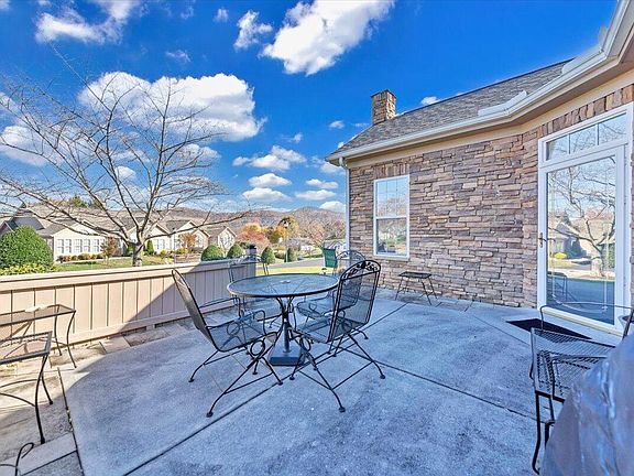 4th image of 5304 Orchard Villas Cir