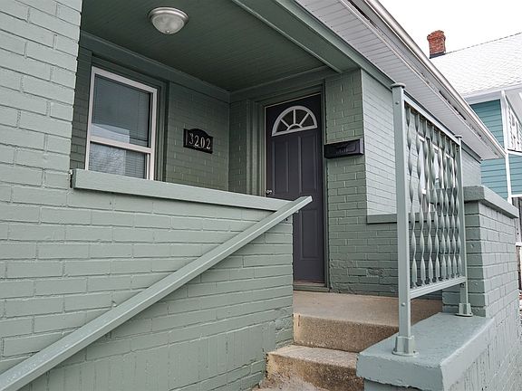 3rd image of 520 E 32nd St #520 E