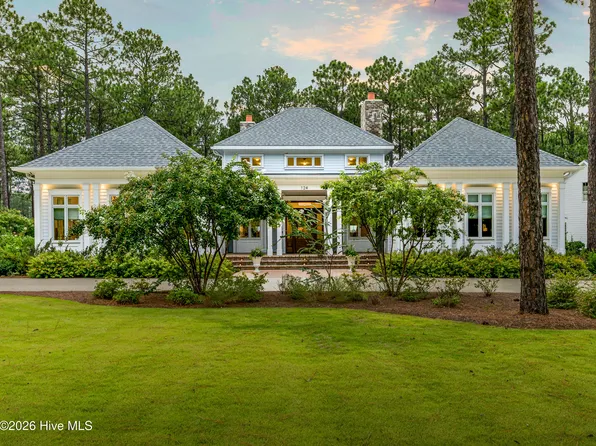 124 Chesterfield Drive, Pinehurst, NC 28374