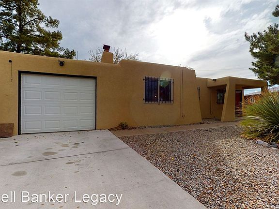 5th image of 10408 Eden Dr NE