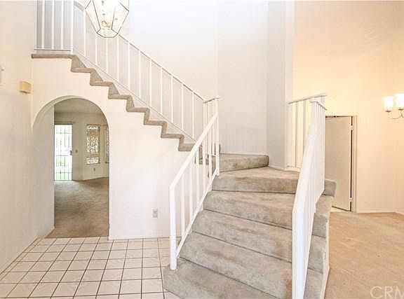 3rd image of 12187 Heritage Dr