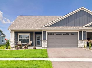 1001 Turner Ln, New Richmond, WI 54017